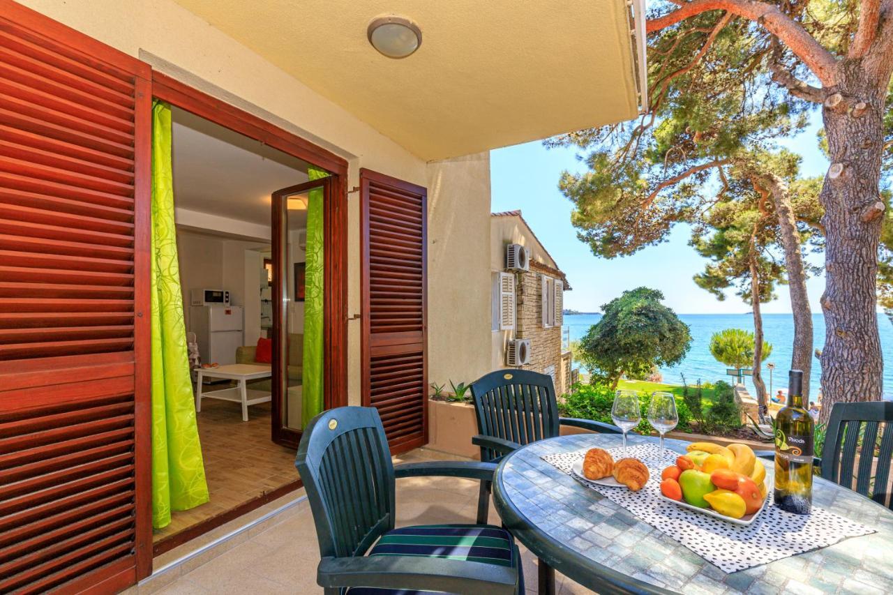 Al Mare Apartments Rovinj Ngoại thất bức ảnh