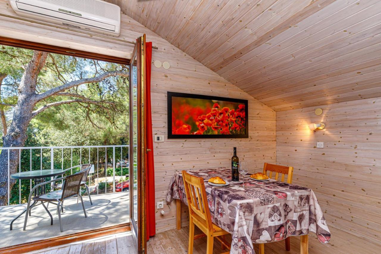 Al Mare Apartments Rovinj Ngoại thất bức ảnh
