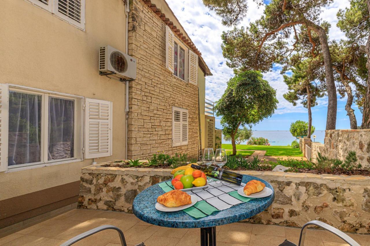 Al Mare Apartments Rovinj Ngoại thất bức ảnh